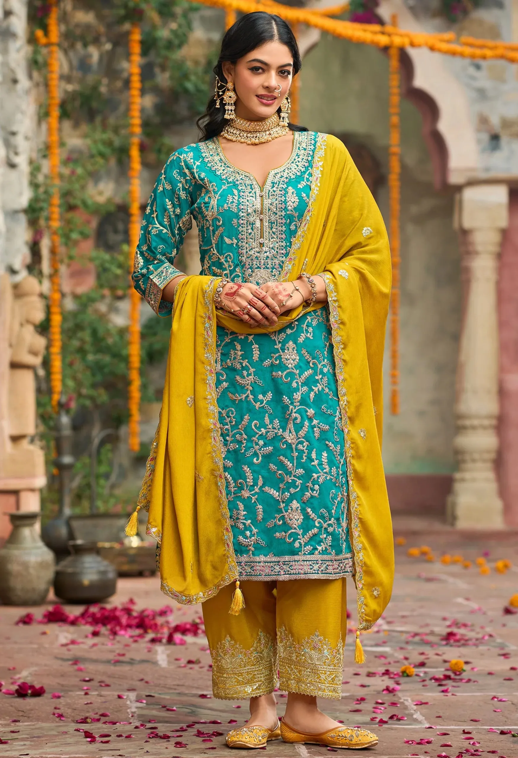 Memsaab Elegant Blue Silk Embroidered Kurta Set