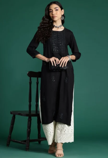 Memsaab Black Embroidered Thread Work Kurta